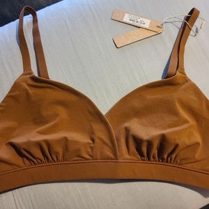 Brand new: skims fits everybody crossover bralette
